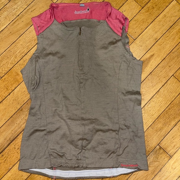 Smartwool Tops - Women’s Smartwool sleeveless top
